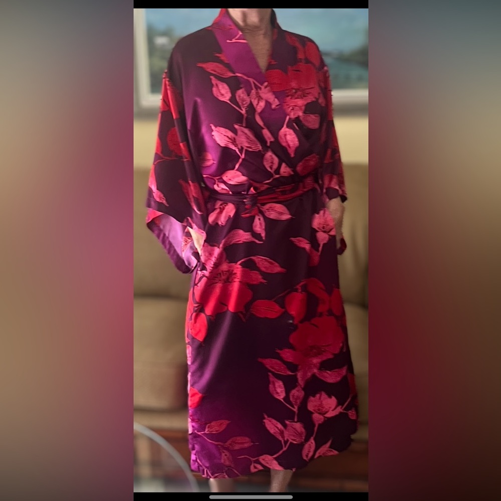 NATORI Private Luxuries Kamono Robe size Small